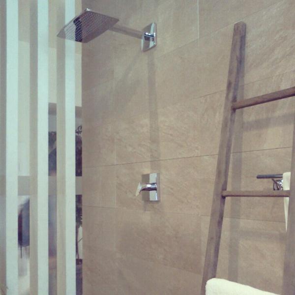 While waiting... at #axornendofrontlaunch @wismasehati