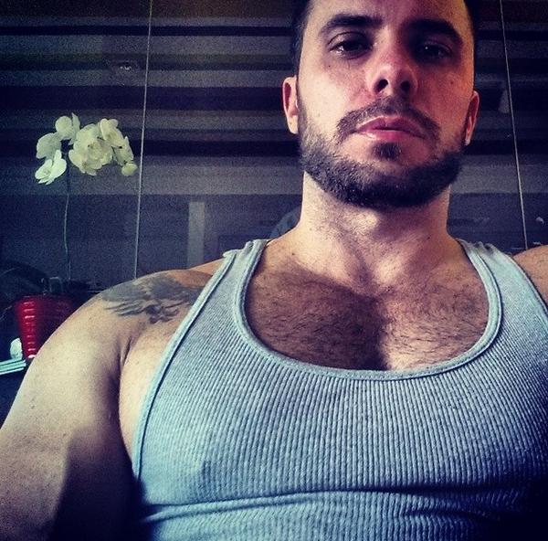 pacocutler's tweet photo. #beard #hairy #greytank #deliciouschest http://t.co/Hkg07EFVwV