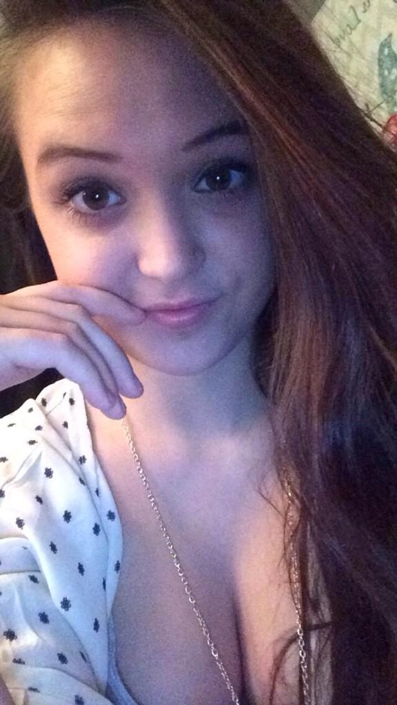 caseybitxch's tweet photo. Rt for a follow 💖 http://t.co/EcraLDvyYa