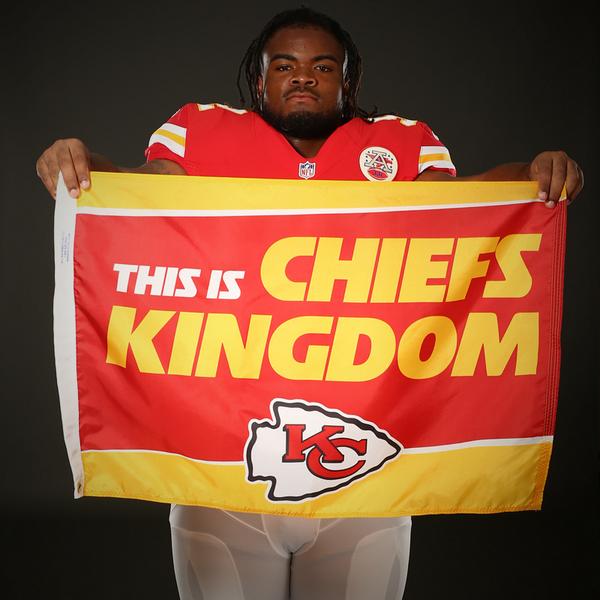 Chiefs's tweet photo. Show us your pride on #RedFriday with these #ChiefsKingdom flags.

RT for your chance to win one of your own. http://t.co/HkSMHfREVs
