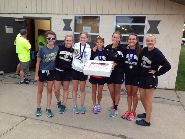 AndoverXC's tweet image. @AndHSHuskies girls are Apollo invite champs! Great start to the season!