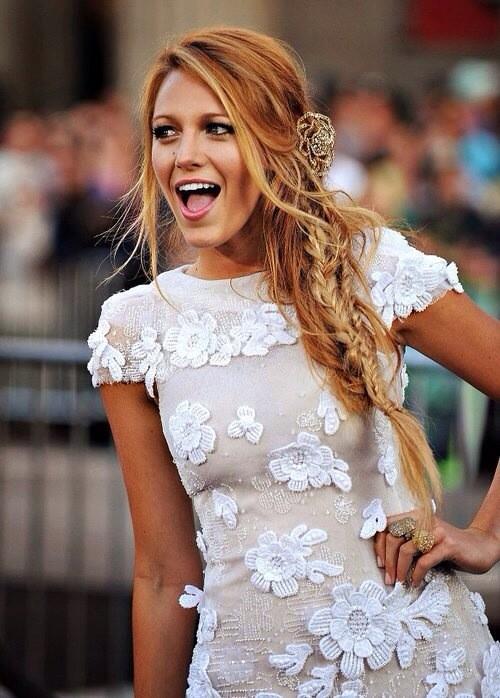 Happy Birthday to the beautiful Blake Lively Youre perfect&my fave Xoxo 