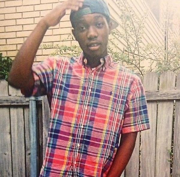 DellFromDa7's tweet photo. The Nigga You Ran With Ran With Yo Life. Never Trust A Nigga If You Can't Trust Him Round Yo Wife. #RestJared๐ผ http://t.co/Q9pbSCwLYq
