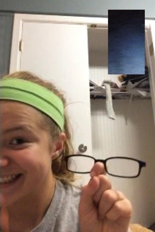 bennettclark3's tweet photo. With my finger friends! @jenniferosting1 http://t.co/0v8w76TQjh
