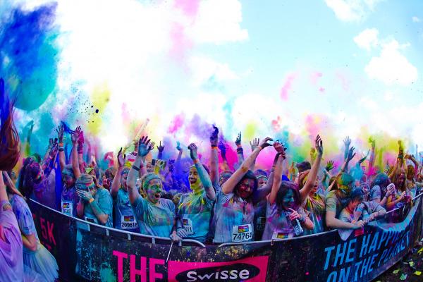 mashable's tweet photo. This is what it looks like to get smashed by color in The Color Run Sydney. http://t.co/5jTI8r8d3y #colorrunsydney http://t.co/gJArDZcdDF