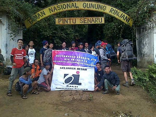 infopendaki's tweet photo. RT @syahmardian87: Jalur senaru nya mt.rinjani ajib bnget kawan http://t.co/jKKu99q2qM
