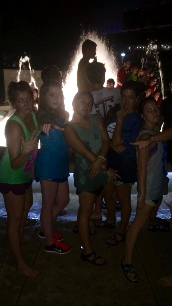 leashaaa09's tweet photo. You aren't officially an Aggie until... #pondhoppin http://t.co/M4BBGU5eFo