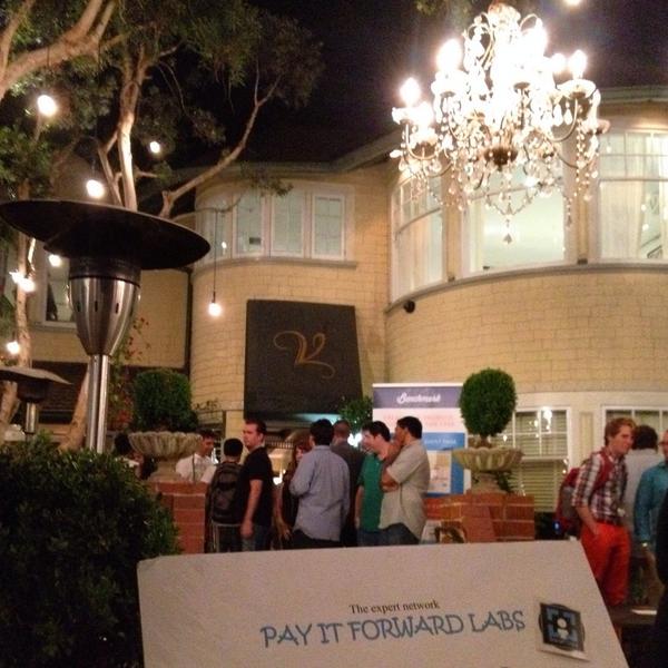 Welcome to @TheVictorianSm in #SantaMonica, a 3-floor bar and lounge! #PayItForward #Event #Networking #Tech #TechLA