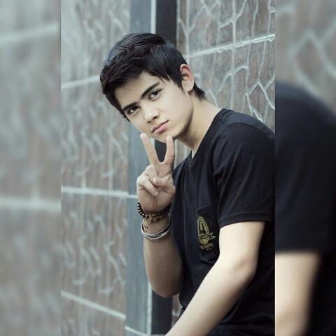 whyra_59250's tweet photo. Wowww keren abizzz :*"@DigoSisiLovers: newpost di ig, duhhh keceh bangett 😍😍 http://t.co/PkF7li12dZ"