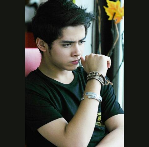 whyra_59250's tweet photo. Wowww keren abizzz :*"@DigoSisiLovers: newpost di ig, duhhh keceh bangett 😍😍 http://t.co/PkF7li12dZ"