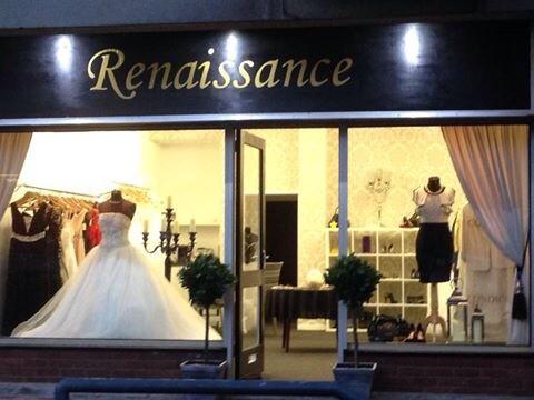 <a href="/renaissancecb/">Renaissance Boutique</a>  <a href="/Rachel_New/">Rachel New</a> can you retweet please. new shop in Chasetown high st, staffs family run please follow
