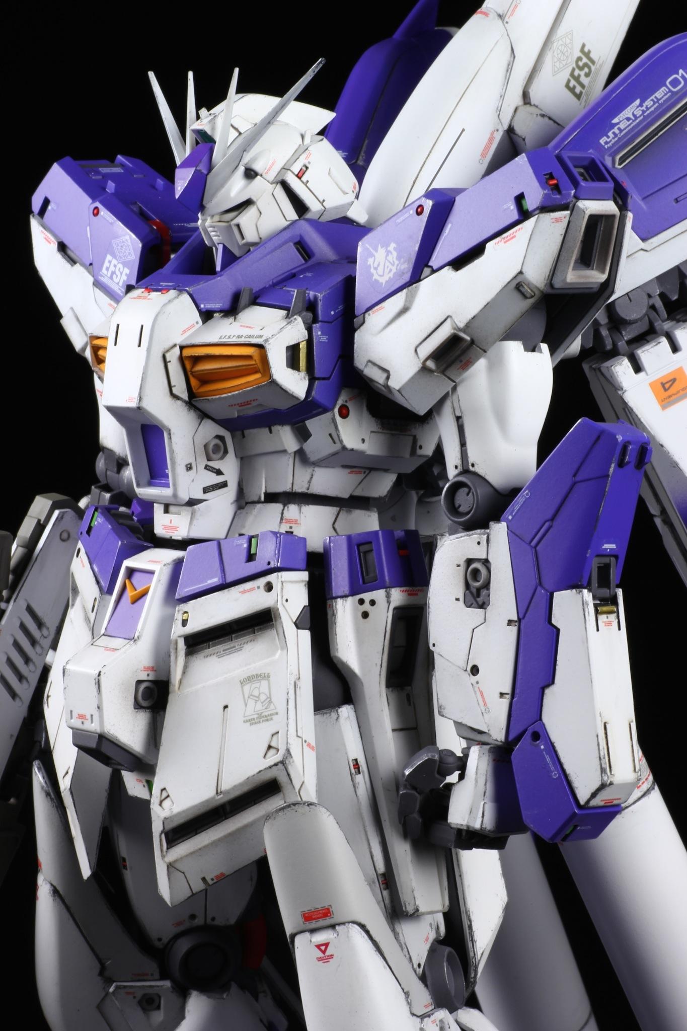 Naoki Titanomachia準備中 電撃ホビーマガジン10月号ではひとりhi N祭り開催中です 笑 表紙のmg Hi Nガンダムver Kaの他 ガンダムビルドファイターズdではデザイン 造型を担当したhi Nヴレイブも 今月は背面と頭部設定描かせていただきました Http T