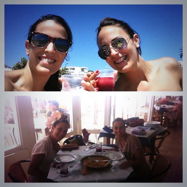 Alejandraa_gl's tweet photo. Pasando la resaca... @silvimeus http://t.co/A4h3cxNA8K