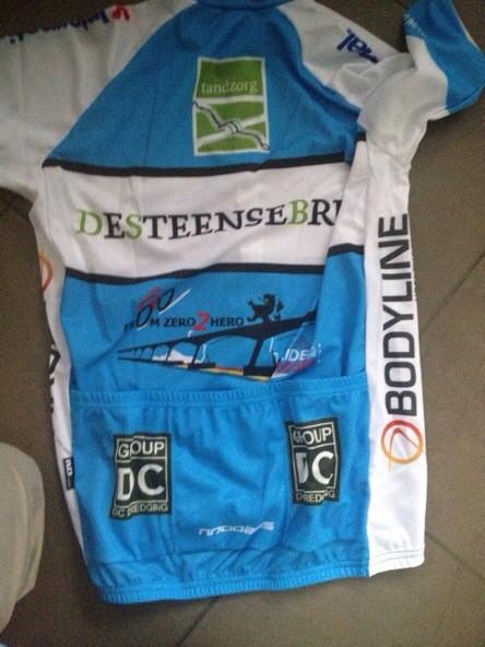 Nog aantal unieke Hero Ride for the Roses shirts maat M en L te koop. Info@fromzero2hero.nl alles voor KWF