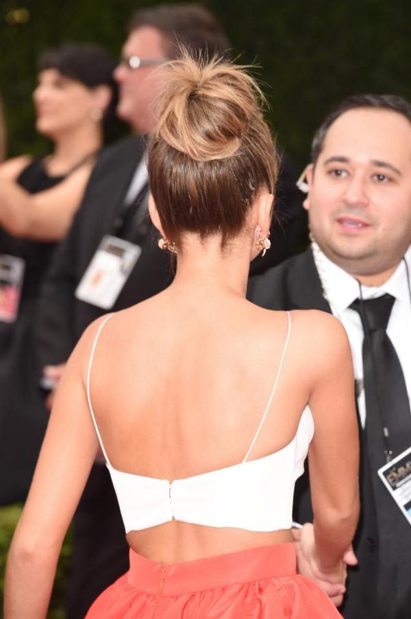 Who brought this sexy back? Check out the full best-dressed #Emmys looks here: on.elle.com/1vh117V