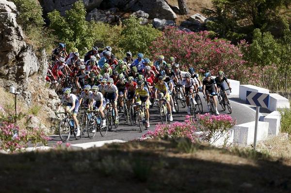 CorDeportes's tweet photo. #Vuelta2014  sobre las 17.40 h está prevista la llegada al Paseo de la Victoria http://t.co/6CnH4cQiFQ http://t.co/SGTLnb3cvJ