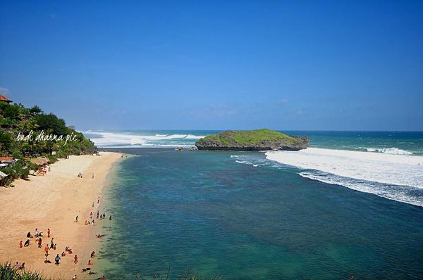 Beautiful... Sadranan Beach Yogyakarta | pict: BudiDharma