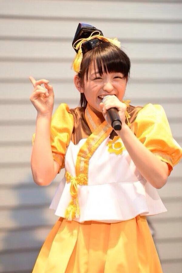 Uzivatel Stardust 3b 通信 Na Twitteru 幸せの 猫ヒゲ 笑ったときに頬辺りに薄く出来る1 2本のヒゲのようなえくぼ 幸せになるかは不明だが彼女らの笑顔に幸せにする力があることは確か 例 佐々木彩夏 ももクロ 安本彩花 エビ中 柏木ひなた エビ中 清井咲希 たこ虹