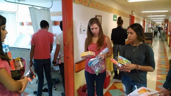 Voluntariado Juvenil DIF Jalisco.. De visita en Hospitales Civiles de Guadalajara!! Súmate y Ayuda!!