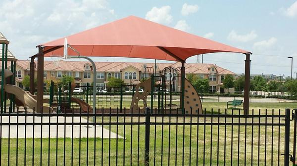 lavcounselor's tweet photo. Love the new shade! Our PTA, staff, students, & community accomplish great things together! @CFBISD #LaVillitaRocks http://t.co/BNhdwez7MJ