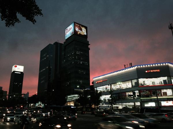 rosee1228's tweet photo. 가을인가보다 제법 쌀쌀하네 ;) http://t.co/zdGLuLcnEI
