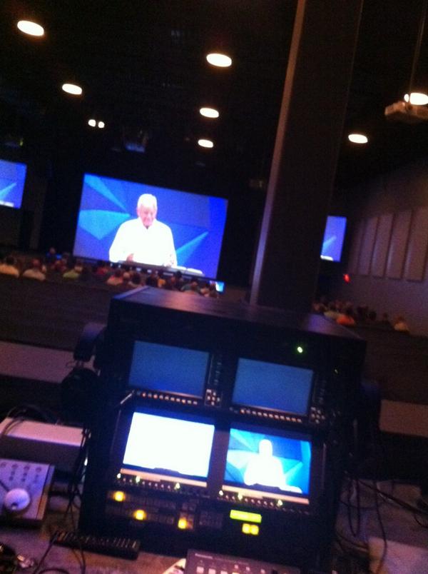 techieforchrist's tweet photo. #GLS14 tech booth @lcbcchurch #lcbc_yrk http://t.co/McxYwRAKU5