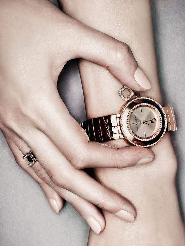 Van Cleef Arpels Charms Watch In Pink Gold And Diamonds And Perlee Signature Ring In Pink Gold Summerselection Http T Co 7fhqnklfx0 Http T Co 92jt9vli4c