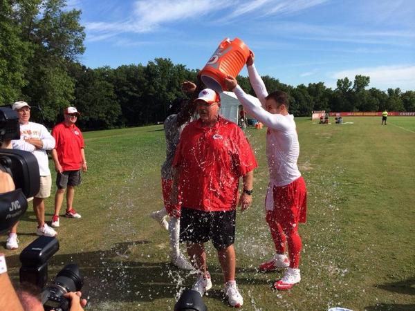 Not everyday you get to soak your head coach in ice water!! My guy @jcharles25 and I got Big Red good!! #ALSicebucket
