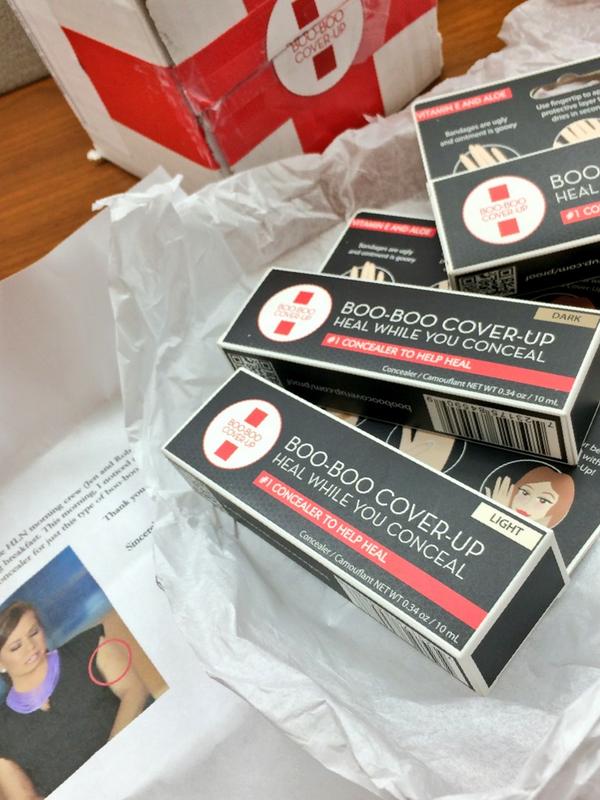 RobinMeade's tweet image. U know its hidef when viewers send concealer for accdtl curling iron burn on ur arm #grateful #anchorproblems