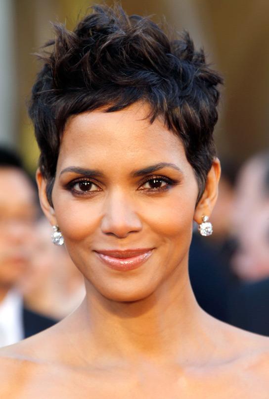 HAPPY BIRTHDAY: Halle Berry is celebrating today! Whats your favorite Halle Berry movie? 