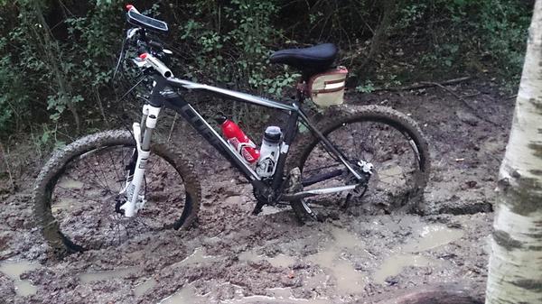 cubeowners's tweet image. Mud :D “@Conradnorth: @cubeowners the new whip before my goodies are added and then ragged through the forest! http://t.co/1nYMcSpLRo”