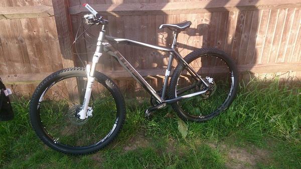 cubeowners's tweet image. Mud :D “@Conradnorth: @cubeowners the new whip before my goodies are added and then ragged through the forest! http://t.co/1nYMcSpLRo”