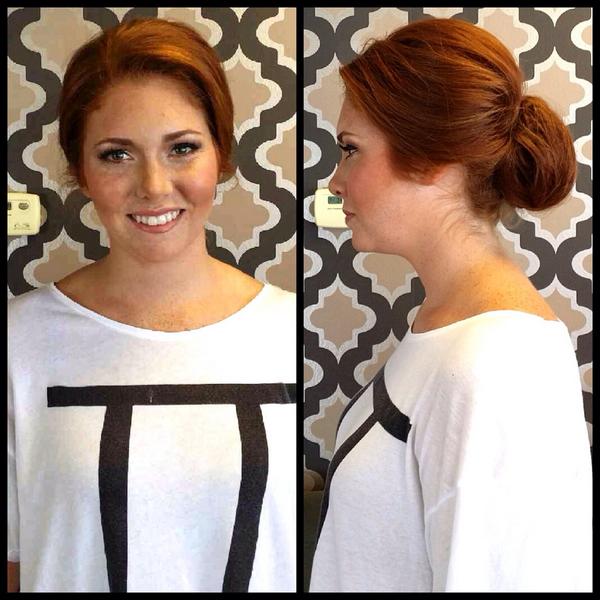 DeadSwanky_'s tweet image. Beautiful bridal hair and makeup by Fallon | #deadswanky #dsbride