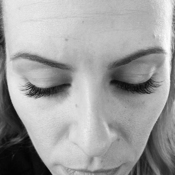 makeupbyrobertr's tweet photo. #eyelashextensions #premierlash #naturallashes #luciouslashes #fauxmink http://t.co/iS14K4C5G6