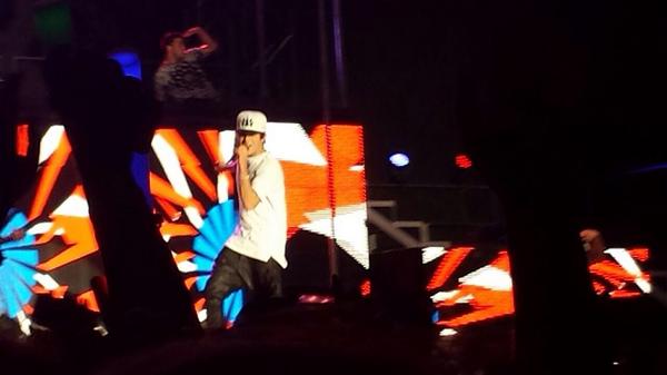 devilpeterpan's tweet photo. @AustinMahone yesterday was insane! Thank you, you're my hero http://t.co/w10Mdem3qG