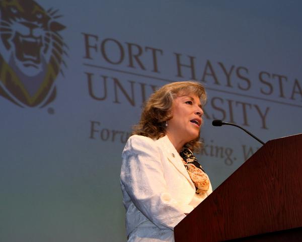 New year, new president, new traditions. fhsu.edu/news/New-year,…