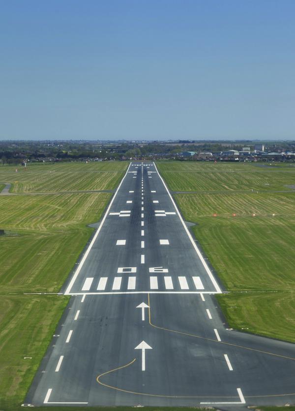 AvionicsGlobal's tweet image. Dover Air Force Contracts Versar for Runway Repair goo.gl/Eo2heO