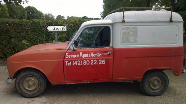 What every well equipped Englishman is to be seen in this summer...