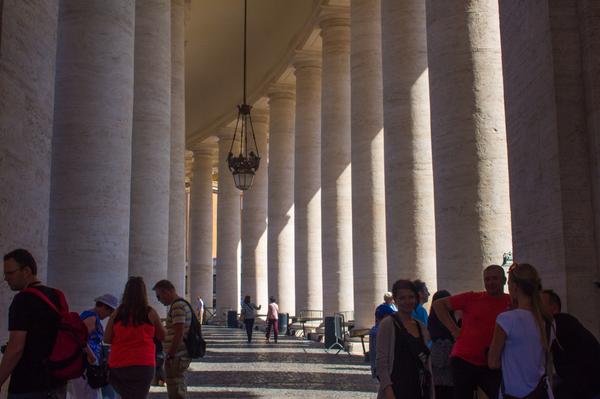 shapesandforms's tweet photo. Afternoon light at the Vatican. #rome #italy #europe #travel #photography #light #architecture http://t.co/qniZYOaqRH