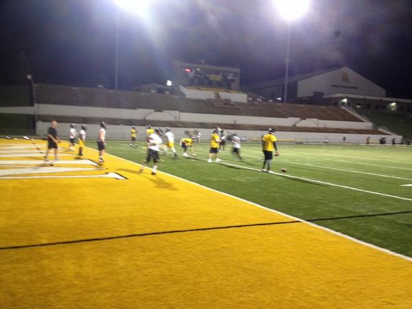 MissouriWestern's tweet photo. RT @KurtMcguffMWSU: So ready for @gogriffons football on September 4th!  #gogriffs #underthelights http://t.co/9LH5Qgscaq