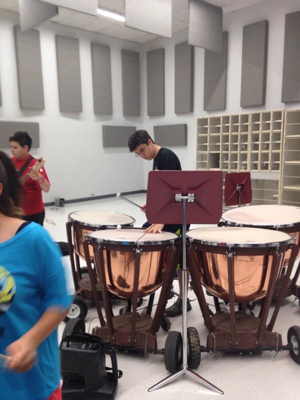 SharyPercussion's tweet image. Breaking in our new@vicfirth mallets #multiapp #pesante #SHSPERCUSSION