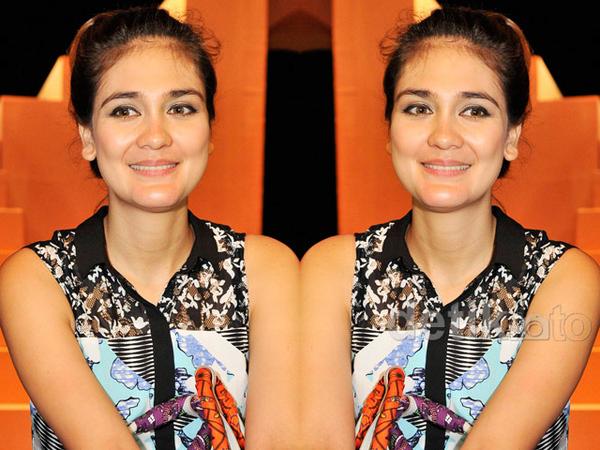 detikcom's tweet photo. Hot Photo Luna Maya Nampak Berisi http://t.co/C92dgvoMeN #MostPopular via @detikhot http://t.co/vfaEcJfljO
