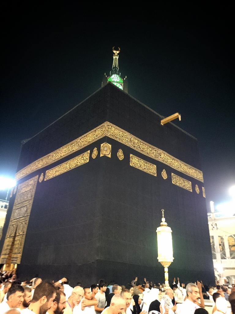 AllahGodQuran's tweet photo. In my life everyone has used me, only you've loved me Allah. I love you my Allah. 💖 http://t.co/XvbzislU3j