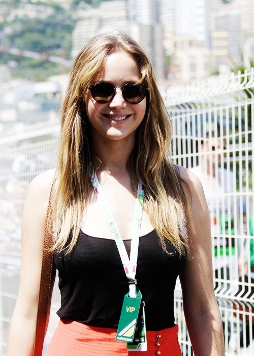 Happy Bday to the one and only Jennifer Lawrence! I cant even say how much Ily    