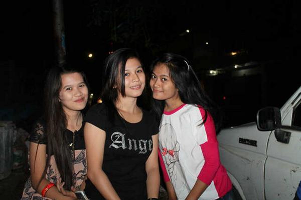 Risa_Risna's tweet photo. @Tifreskyaul @WidyRidha http://t.co/tRMtSxCHWk