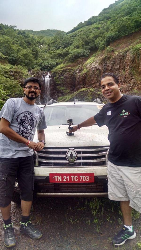 bombaylives's tweet photo. With the gr8 JK @crucifire at #DusterAllWheelDrive with @BAvity @RenaultIndia @blogadda http://t.co/veHEt2RdnD