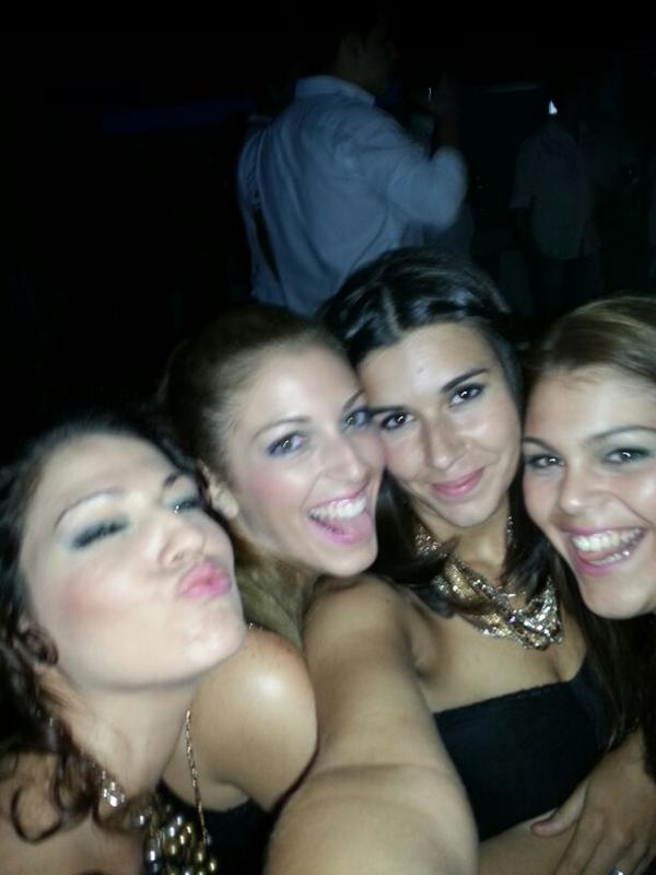 estefania tweet media