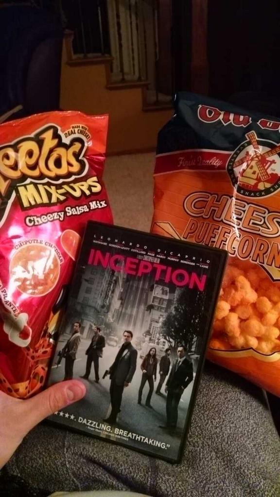 LoganKoopman's tweet image. If you don&apos;t like this movie, or these snacks, we can&apos;t be friends #inception #cheetosmix #cheesepuffs