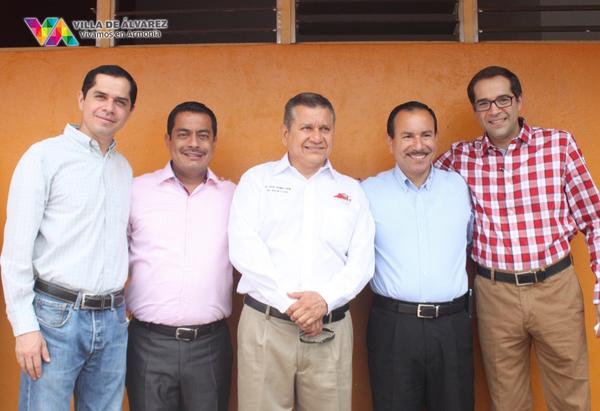 kikerojas007's tweet photo. Acompañando a Víctor Vázquez, Srio Gral #STSGE 1er. Inf de Act, con Fco. Pérez, @rangellfederico y @nachoperaltacol. http://t.co/DVQGCsgDe4