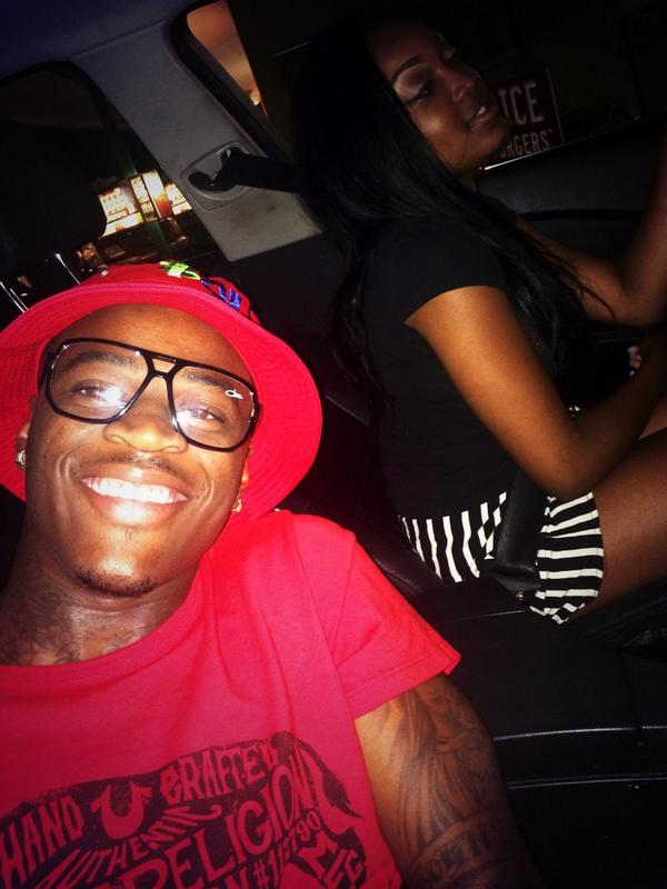 theshaebreezy's tweet image. ALL DAT TEA ☕️☕️☕️YALL BEEN SIPPIN 🐸🐸🐸YO AZZ SHOULD BE DRUNK BY NI 😅 HAD2 KUT ✂️ A FEW 🐩📴 BUT WE GUCCI💯💯 #SONICFLOW